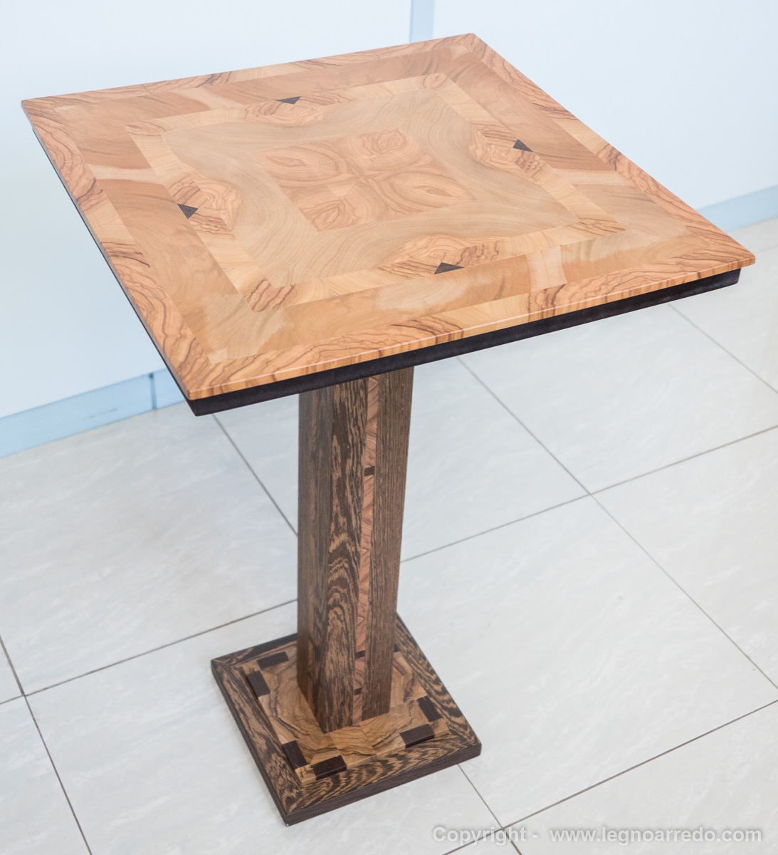 Tavolino Design - AT06 - 46 cm x 46 cm